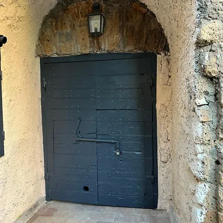Domus Anfiteatro